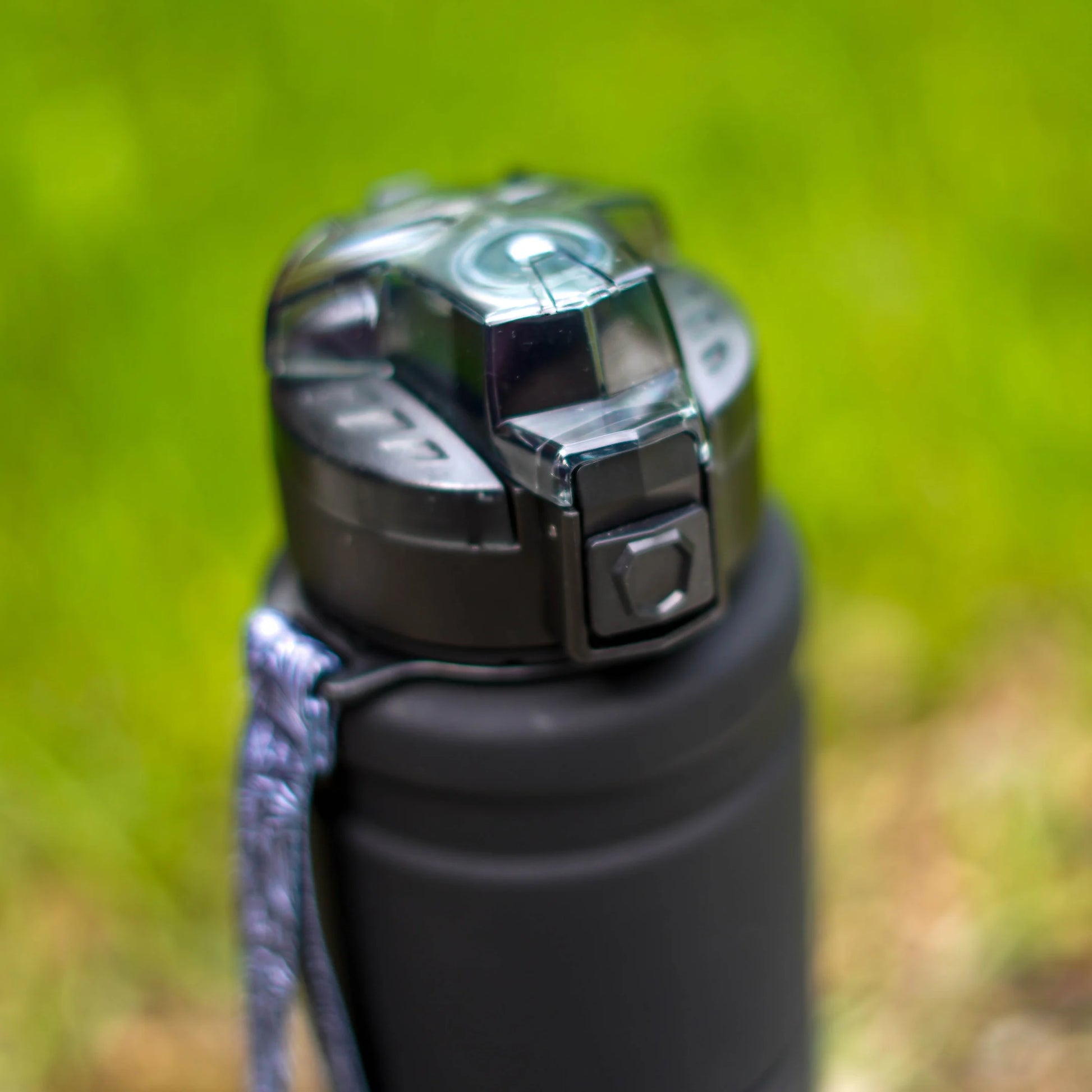 HydroLock Sport Bottle top view showcasing the leakproof lid design, perfect for workouts and daily hydration.